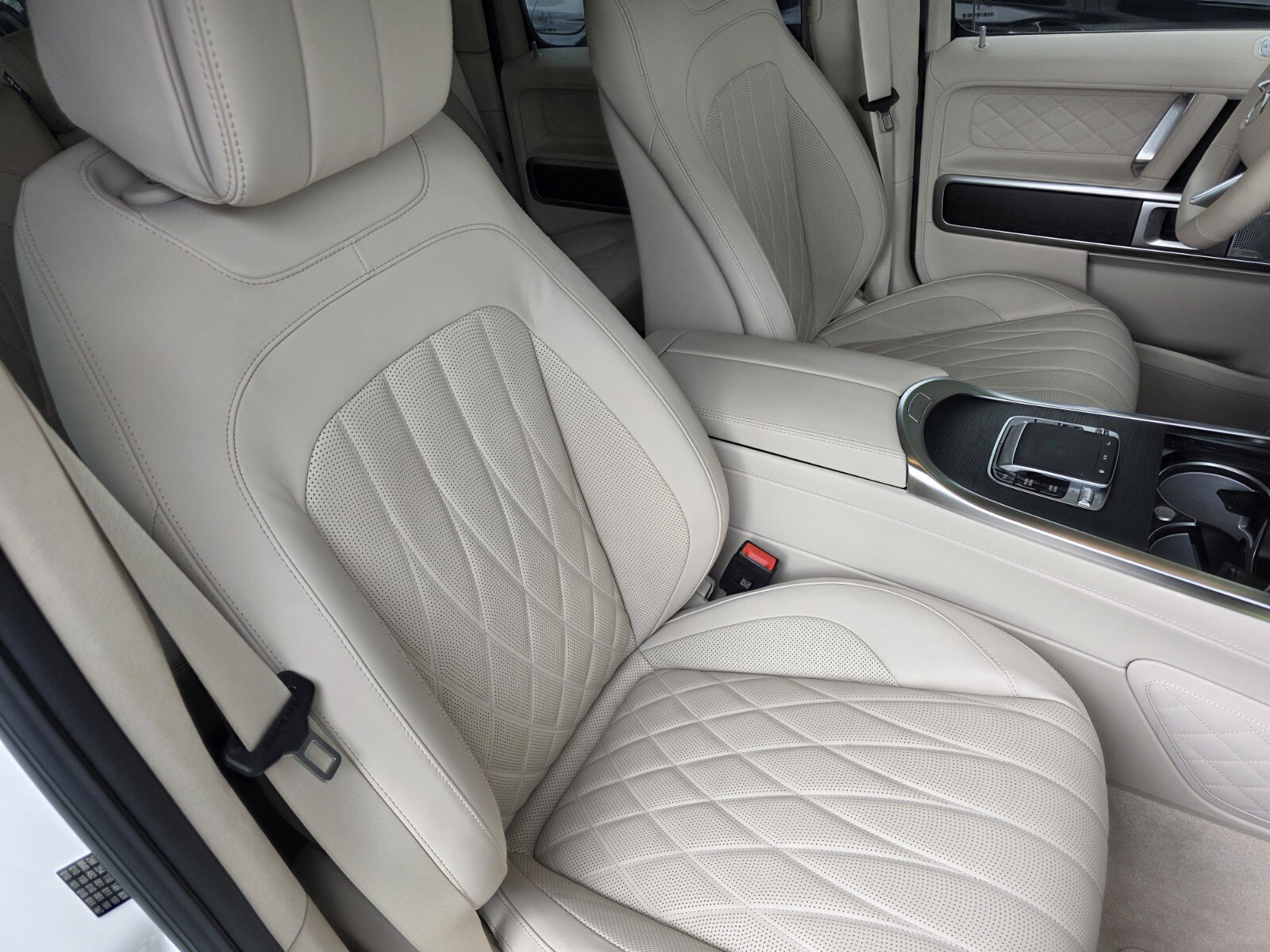 Used 2025 Mercedes-Benz G 580 w/ EQ Technology image 27
