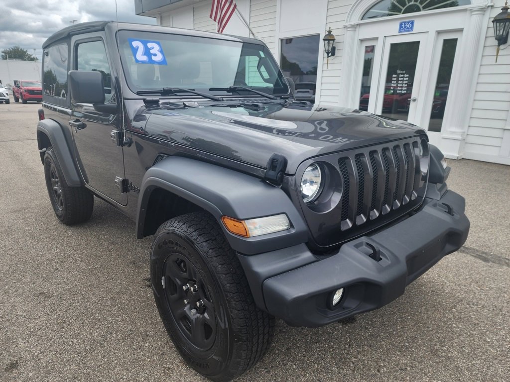 Used 2023 Jeep Wrangler Sport image 3