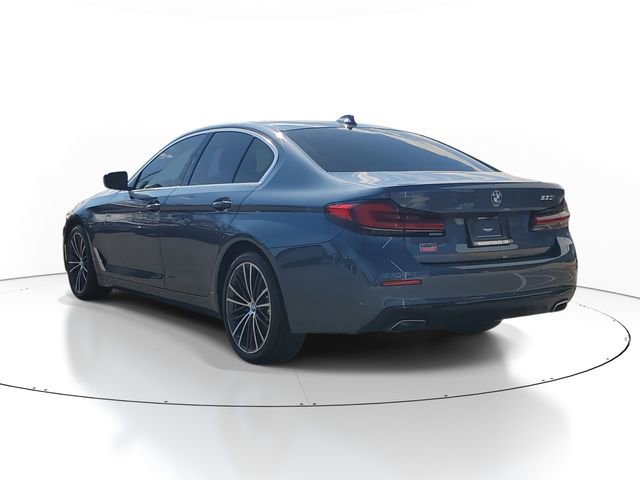 Used 2023 BMW 530i w/ Premium Package image 3