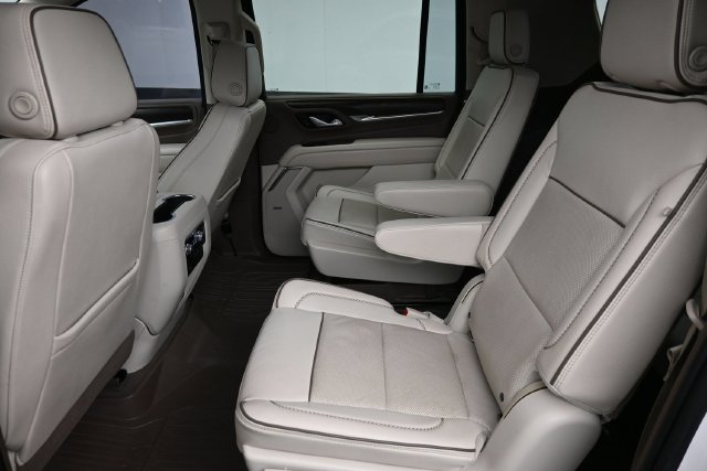 Used 2021 GMC Yukon XL Denali AWD/4WD image 19
