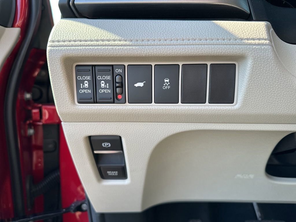 Used 2025 Honda Odyssey EX-L image 18