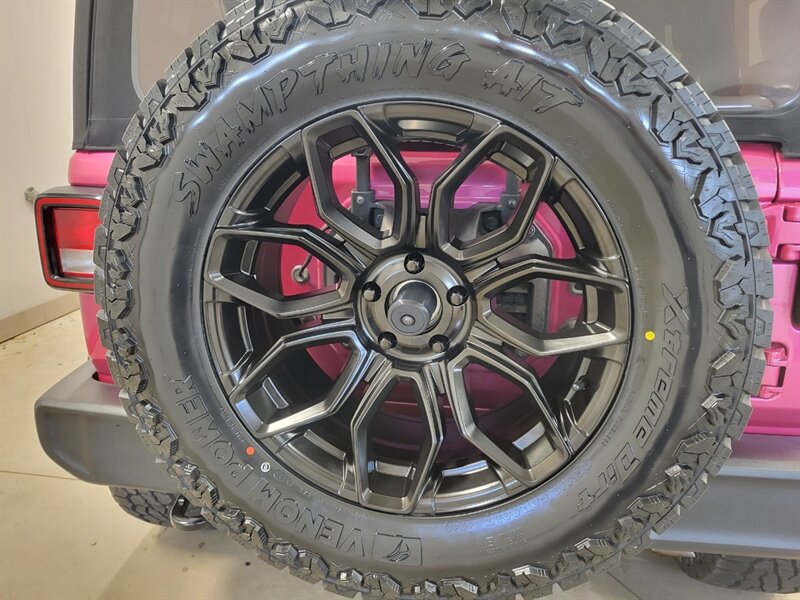 Used 2024 Jeep Wrangler Unlimited Sport AWD/4WD image 19