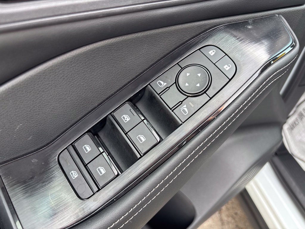 Certified 2026 Nissan Rogue SV w/ Cold Weather Package AWD/4WD image 18