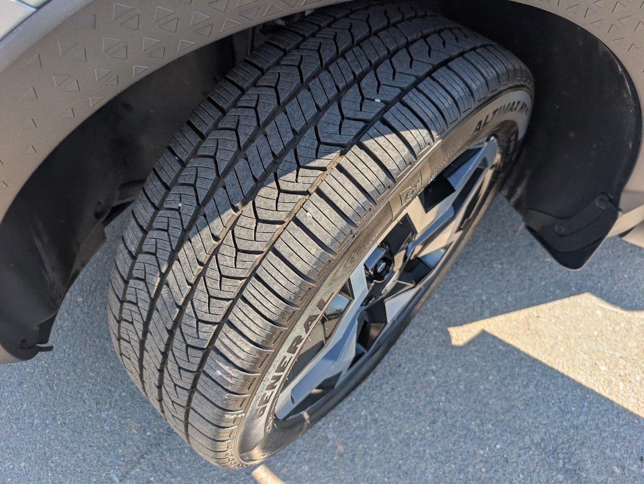 Used 2022 Hyundai Santa Cruz Limited AWD/4WD image 21