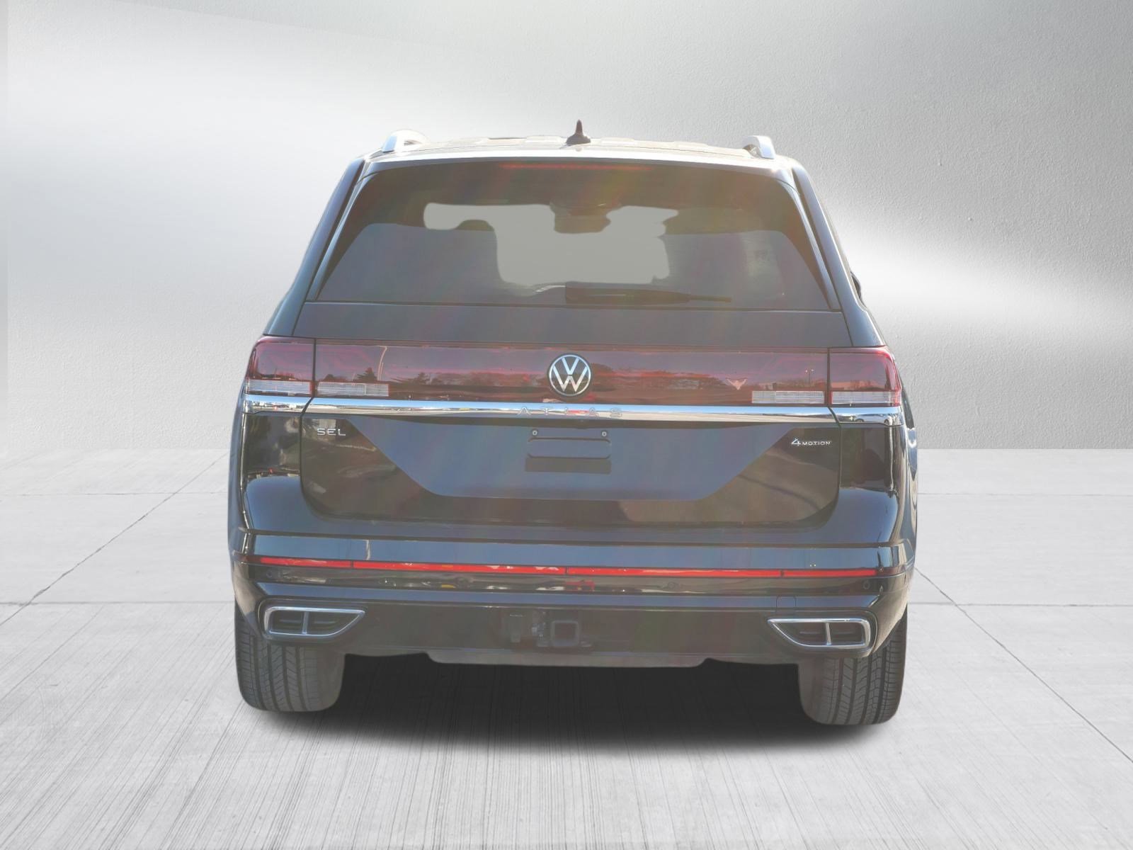 Certified 2025 Volkswagen Atlas SEL Premium R-Line image 6