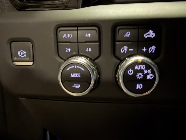 Used 2024 GMC Sierra 1500 AT4 w/ Technology Package image 23