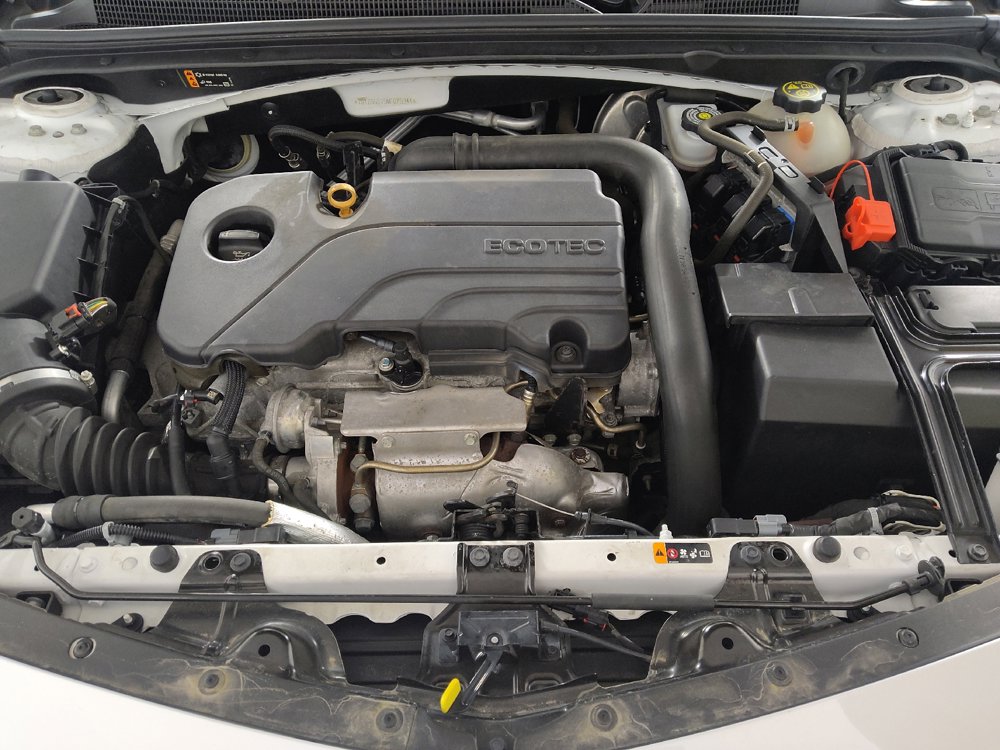 Used 2021 Chevrolet Malibu RS FWD image 30