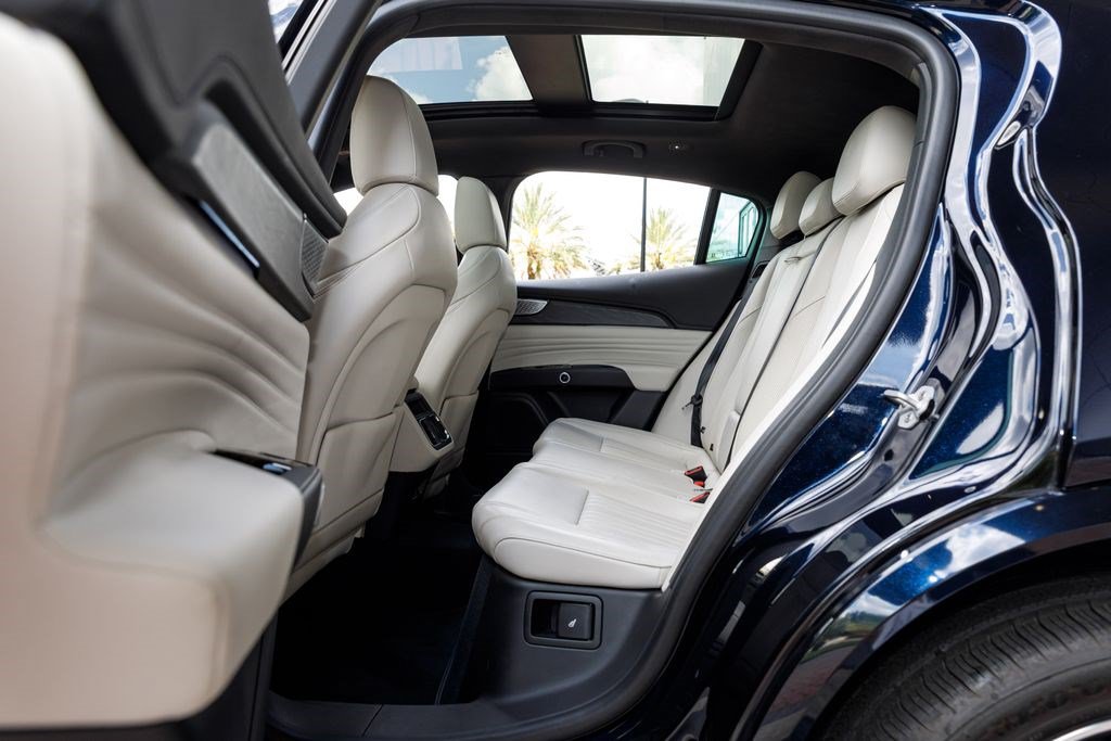 Certified 2023 Maserati Grecale Modena AWD/4WD image 21