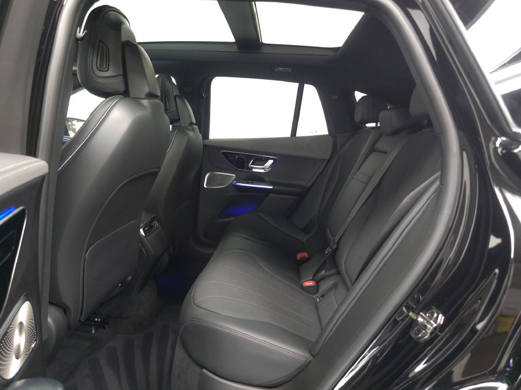 Used 2023 Mercedes-Benz EQE 350+ 4MATIC SUV w/ AMG Line Exterior Package image 28