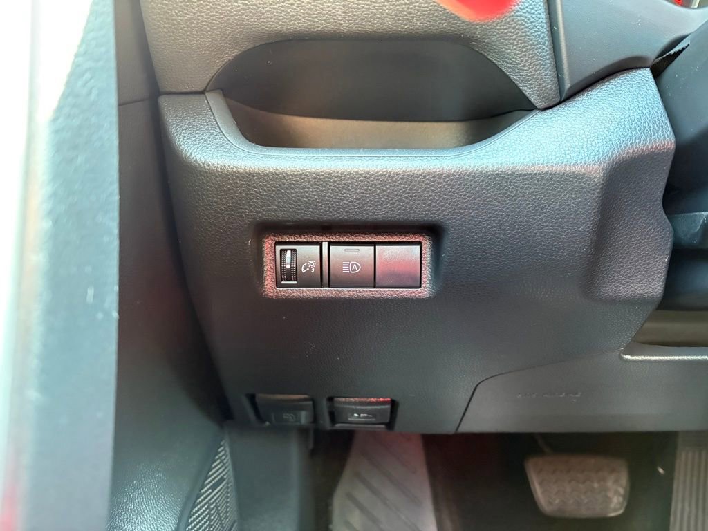 Used 2019 Toyota RAV4 LE w/ Carpet Mat Package image 23