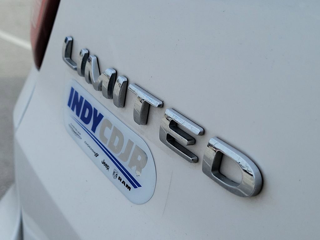 Used 2018 Ford Explorer Limited w/ Equipment Group 301A image 8