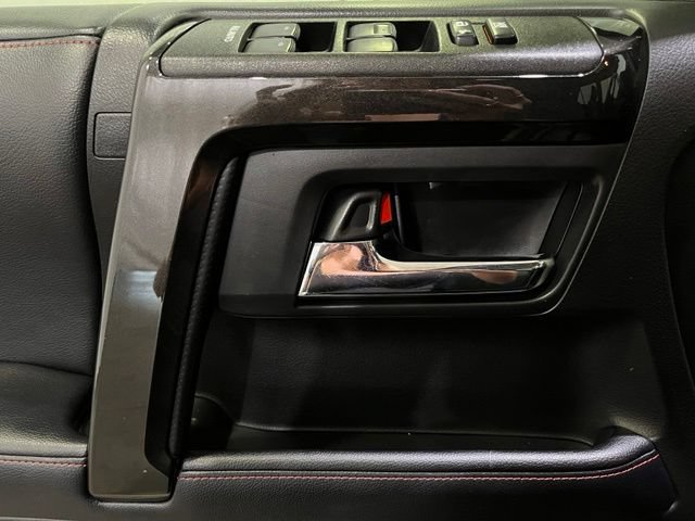 Certified 2019 Toyota 4Runner TRD Off-Road Premium AWD/4WD image 13