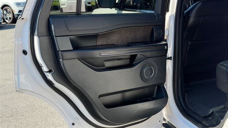 Used 2019 Ford Expedition Limited w/ Special Edition Package AWD/4WD image 30