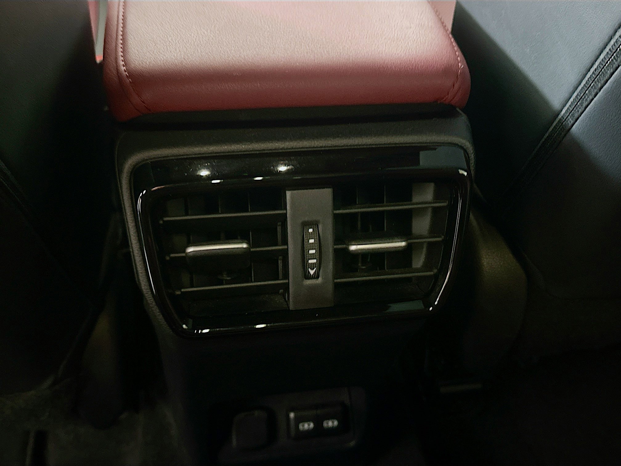 Used 2025 Lexus NX 250 FWD w/ Cold Area Package image 27