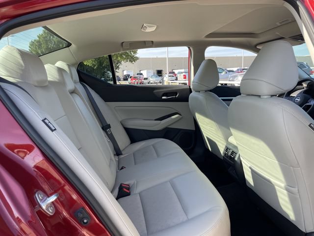Used 2024 Nissan Altima 2.5 SL FWD image 27