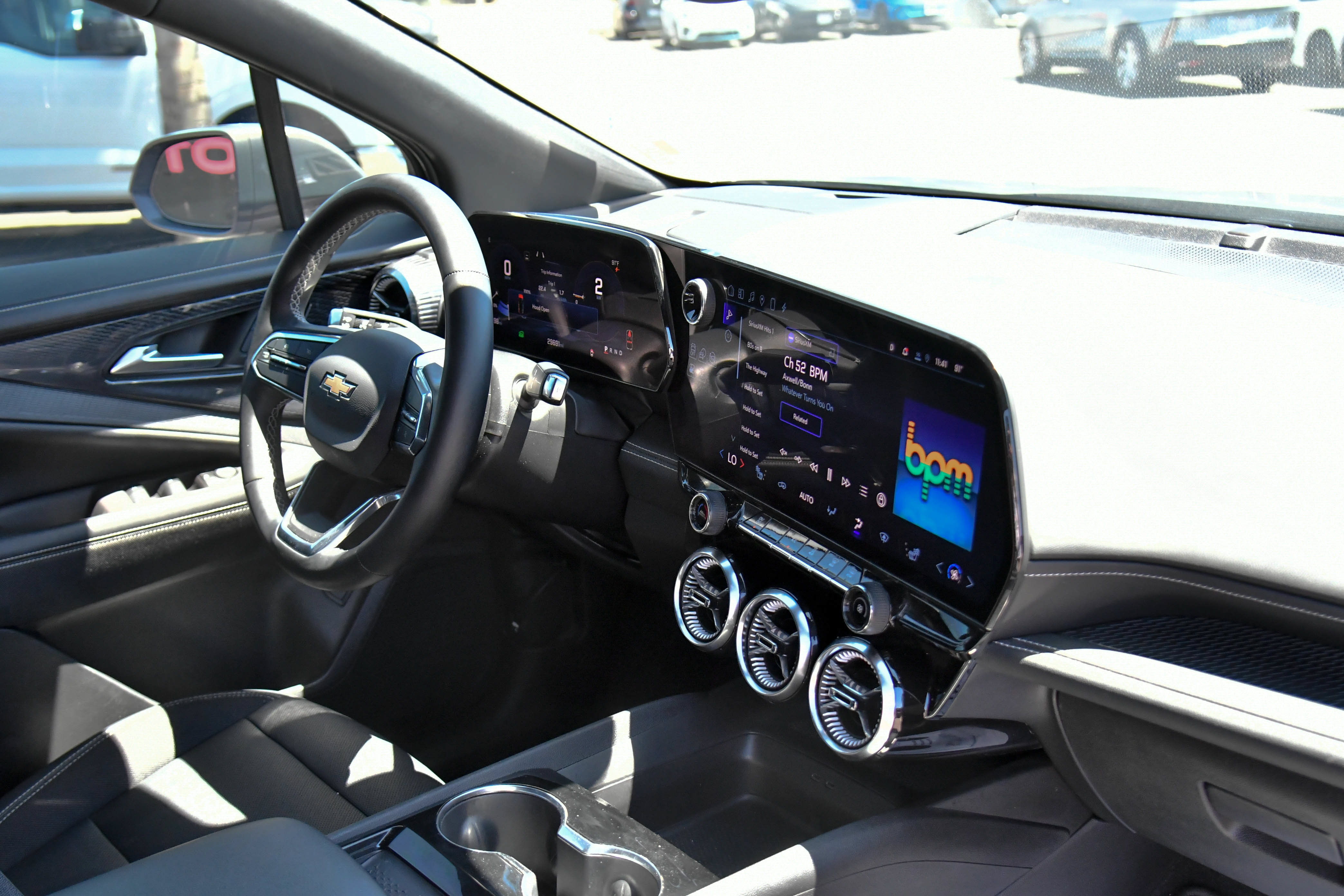 Used 2024 Chevrolet Blazer EV LT AWD/4WD image 50