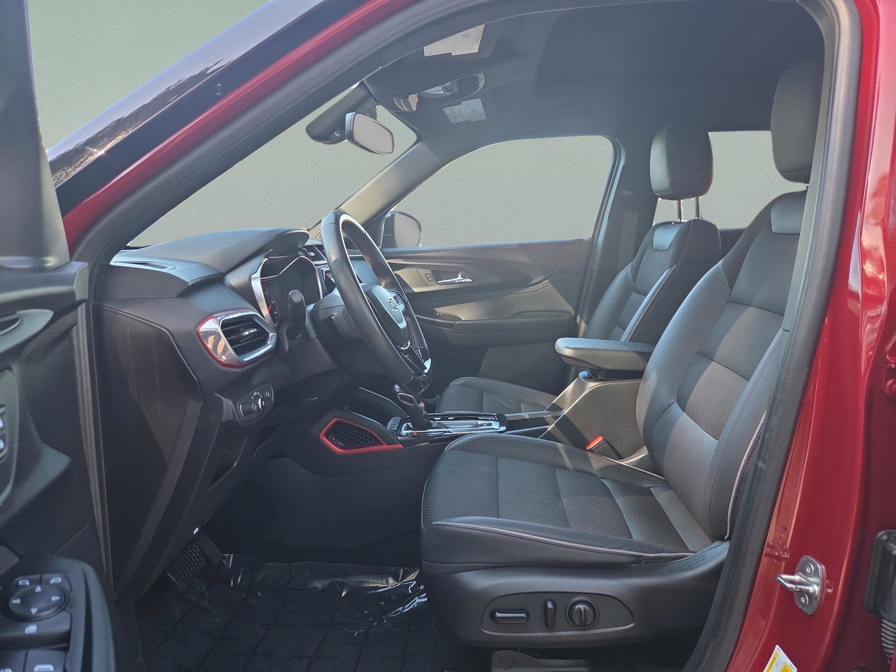 Used 2021 Chevrolet TrailBlazer RS w/ Sun and Liftgate Package image 25