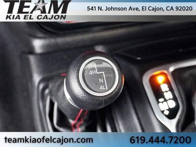 Used 2020 Jeep Wrangler Rubicon AWD/4WD image 34