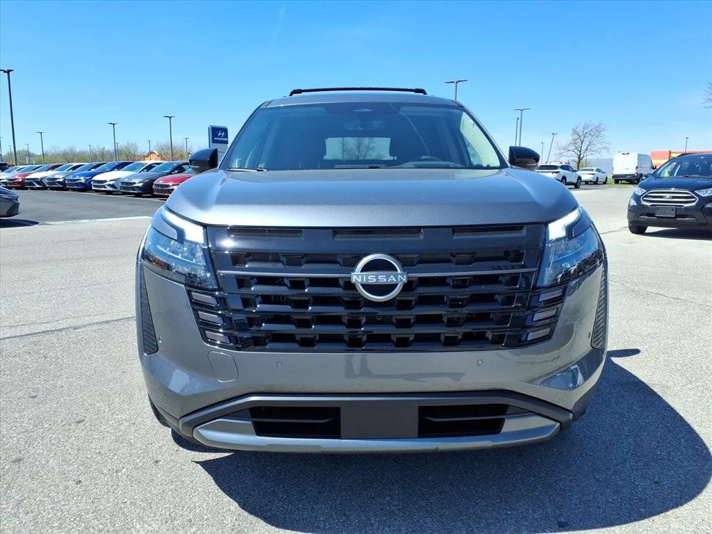 New 2026 Nissan Pathfinder Platinum AWD/4WD image 4