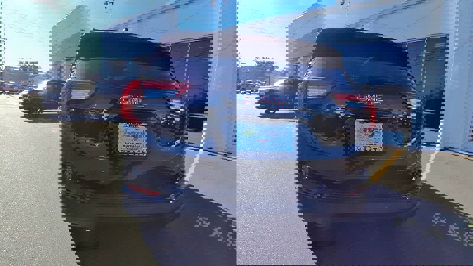 Certified 2023 GMC Terrain SLT w/ Tech Package image 3