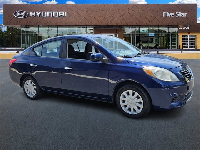 Used 2012 Nissan Versa SV w/ Convenience Pkg