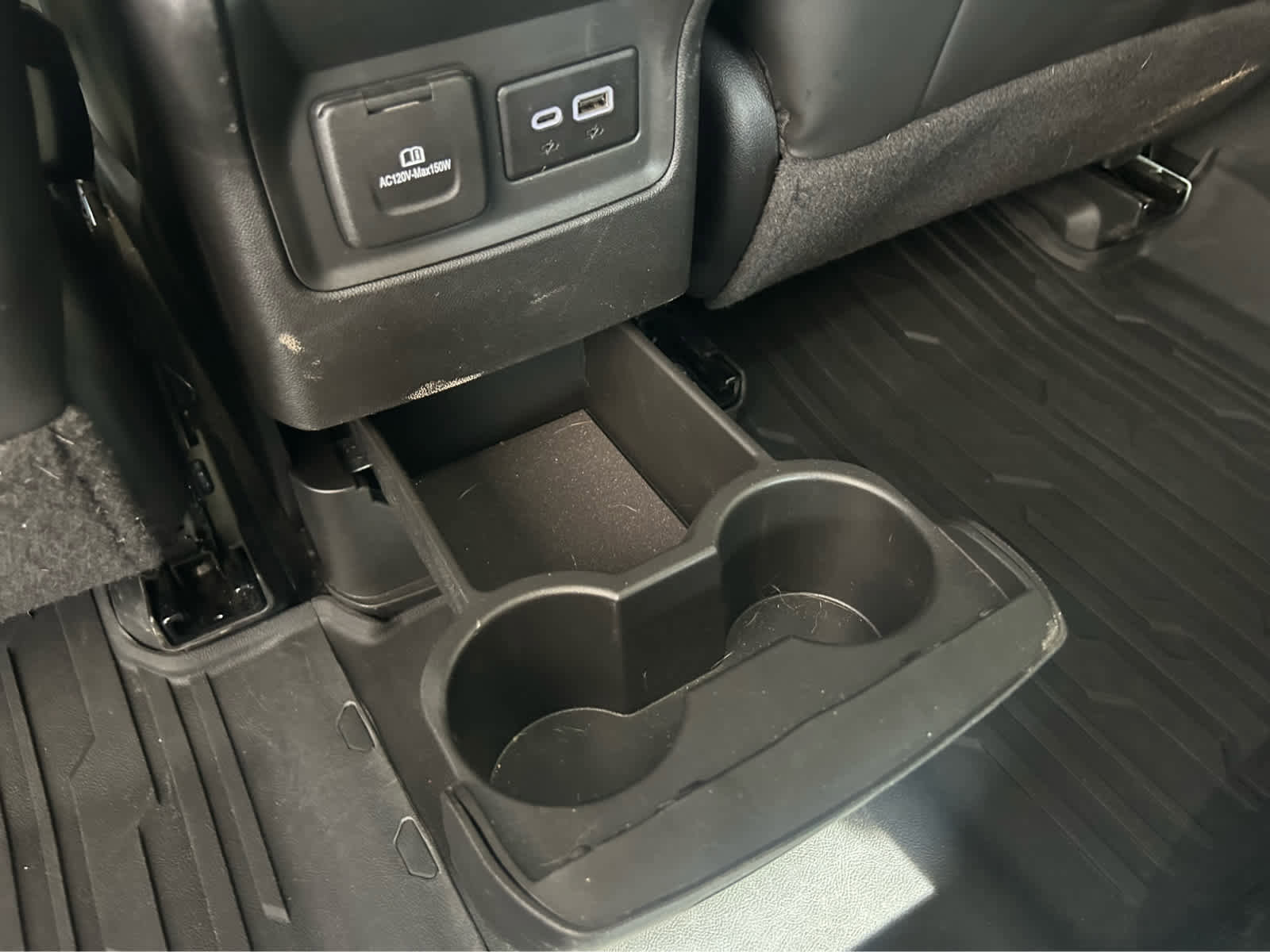 Used 2023 GMC Acadia SLT w/ Elevation Edition image 25