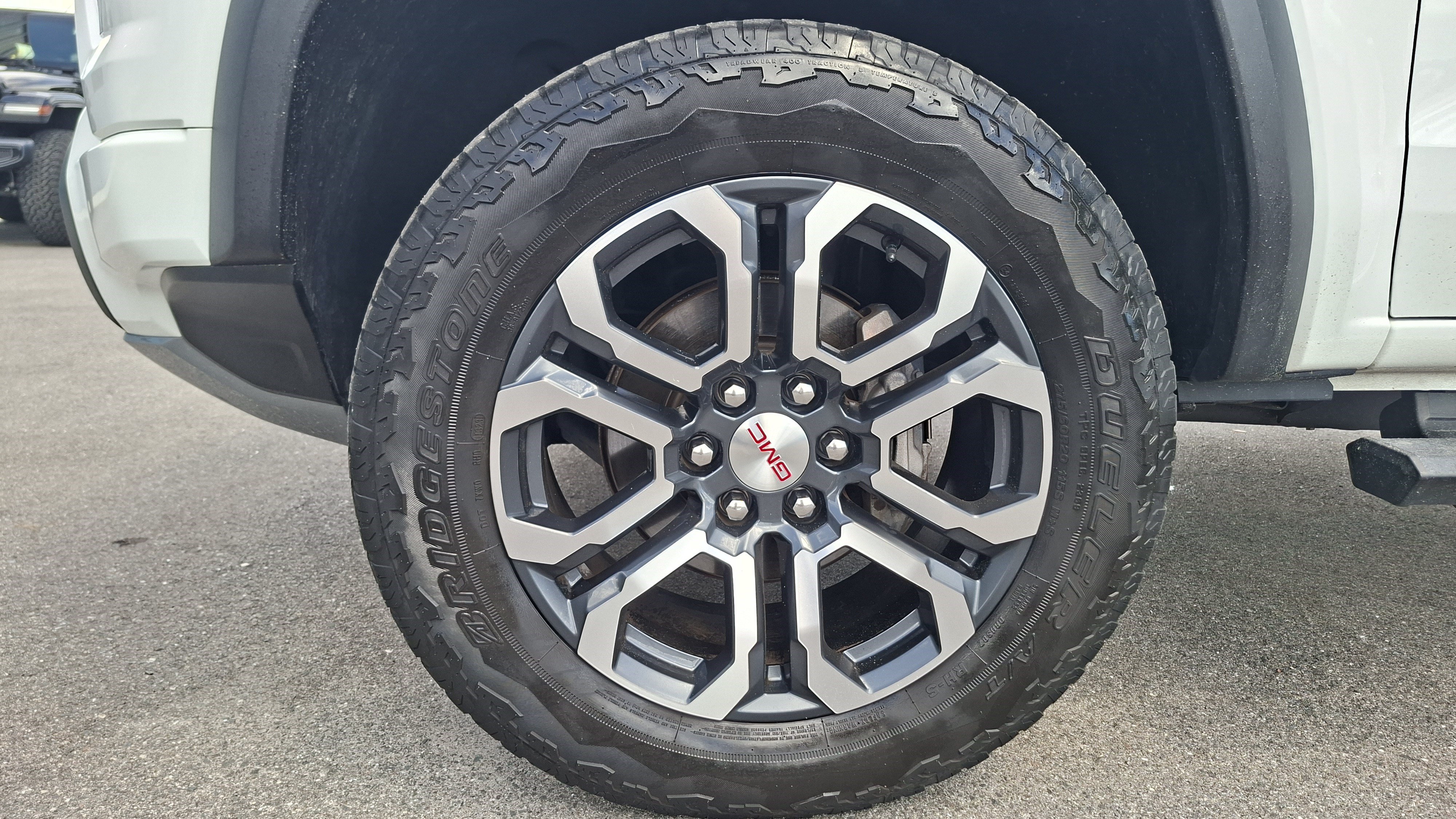 Used 2023 GMC Canyon AT4 w/ AT4 Premium Package AWD/4WD image 25