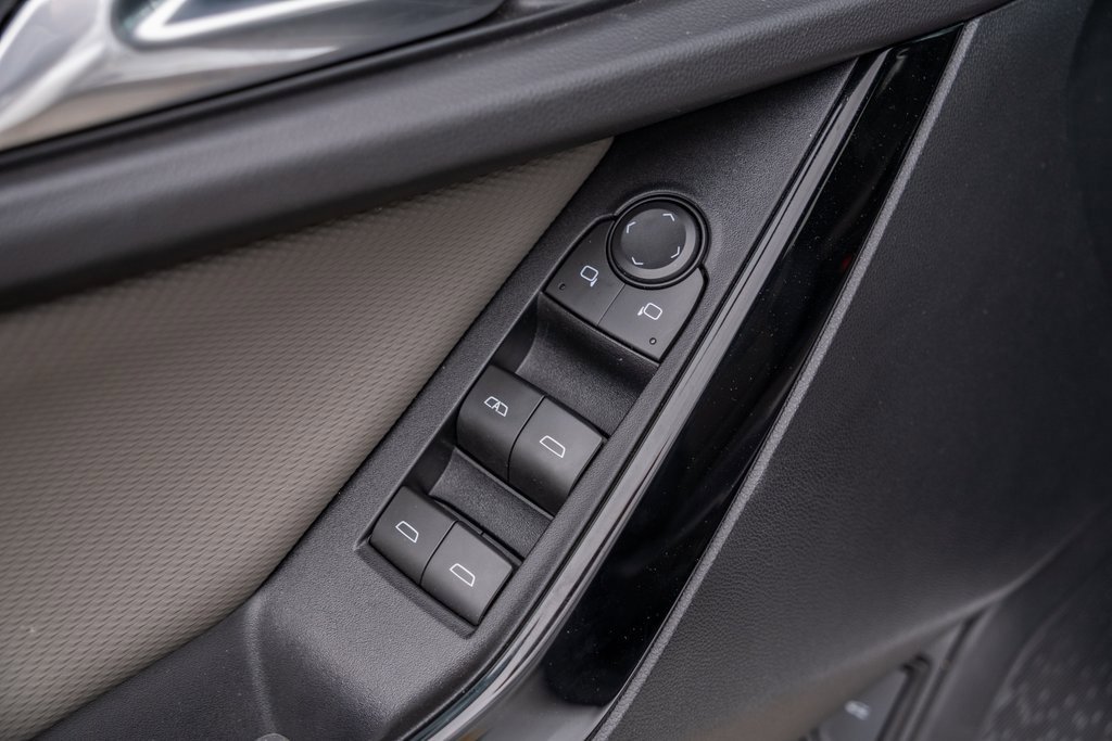 Used 2026 Chevrolet Equinox LT w/ Convenience Package II image 11