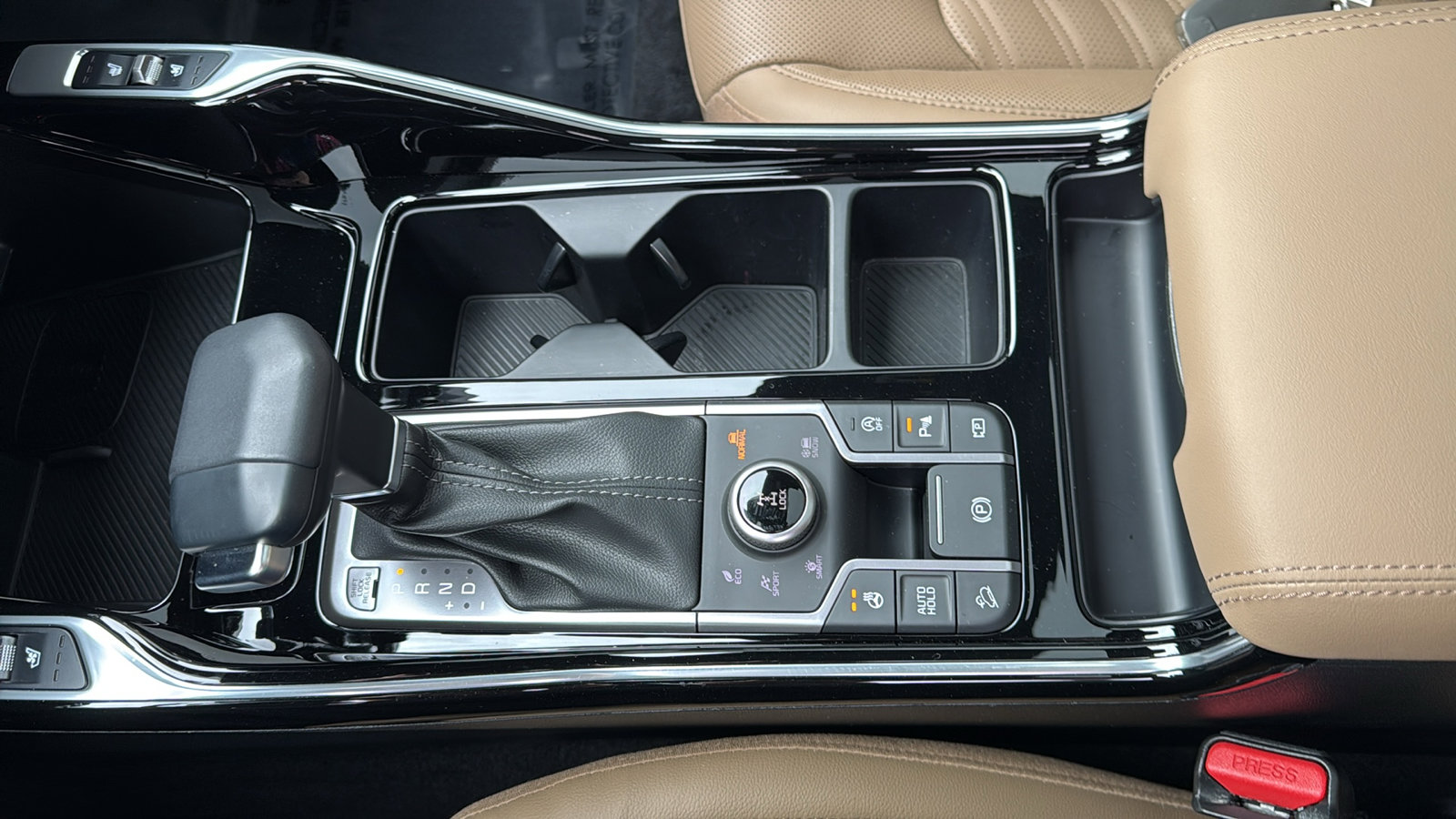 Used 2024 Kia Sorento SX Prestige w/ Olive Brown Leather Package image 23