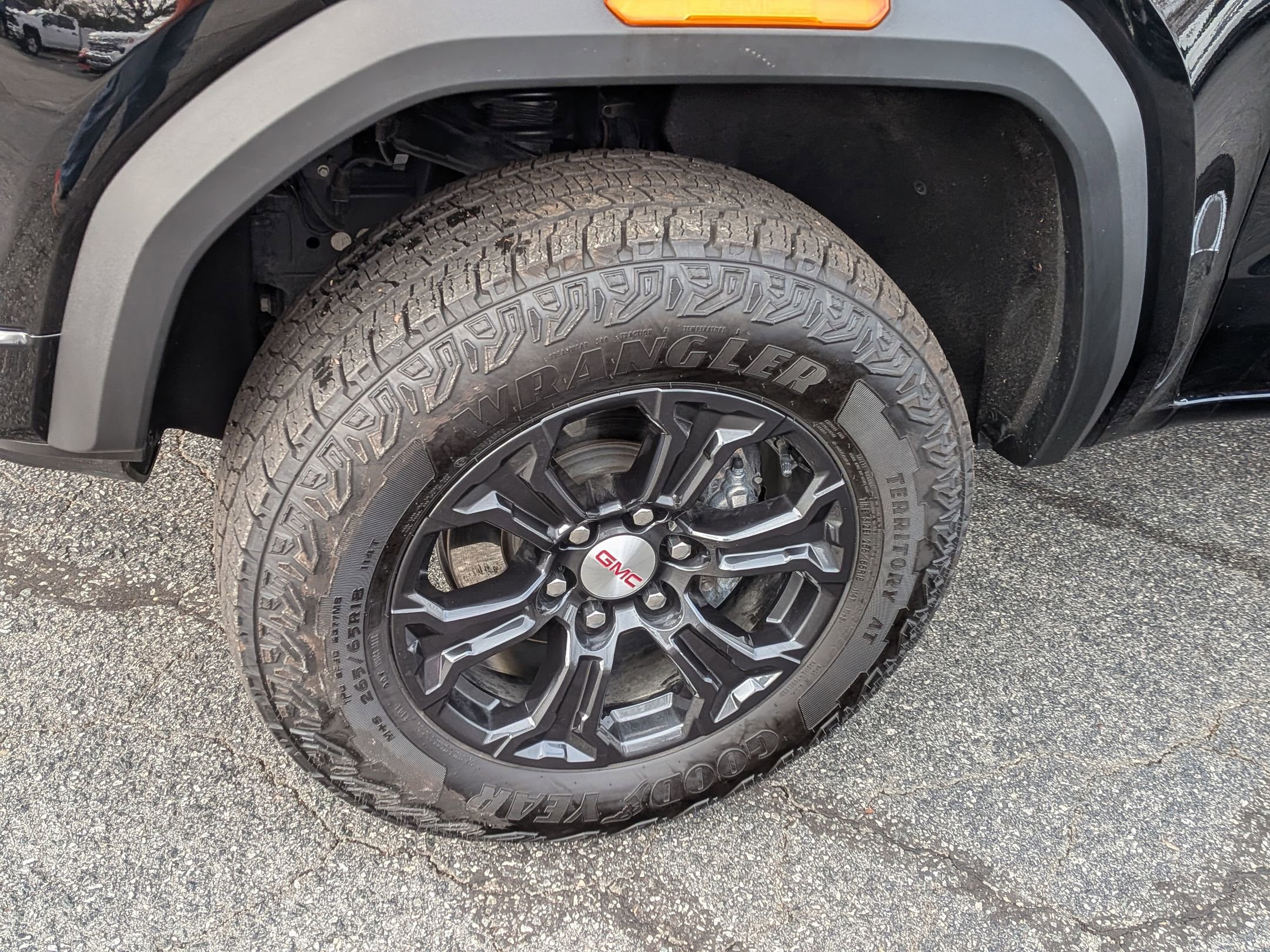 Certified 2024 GMC Canyon Elevation w/ Elevation Premium Package image 12