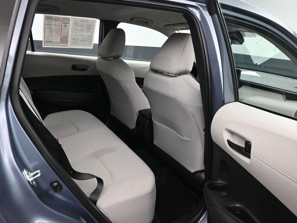 Used 2023 Toyota Corolla Cross L image 12