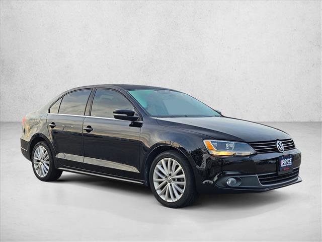 Used 2013 Volkswagen Jetta SEL FWD image 3