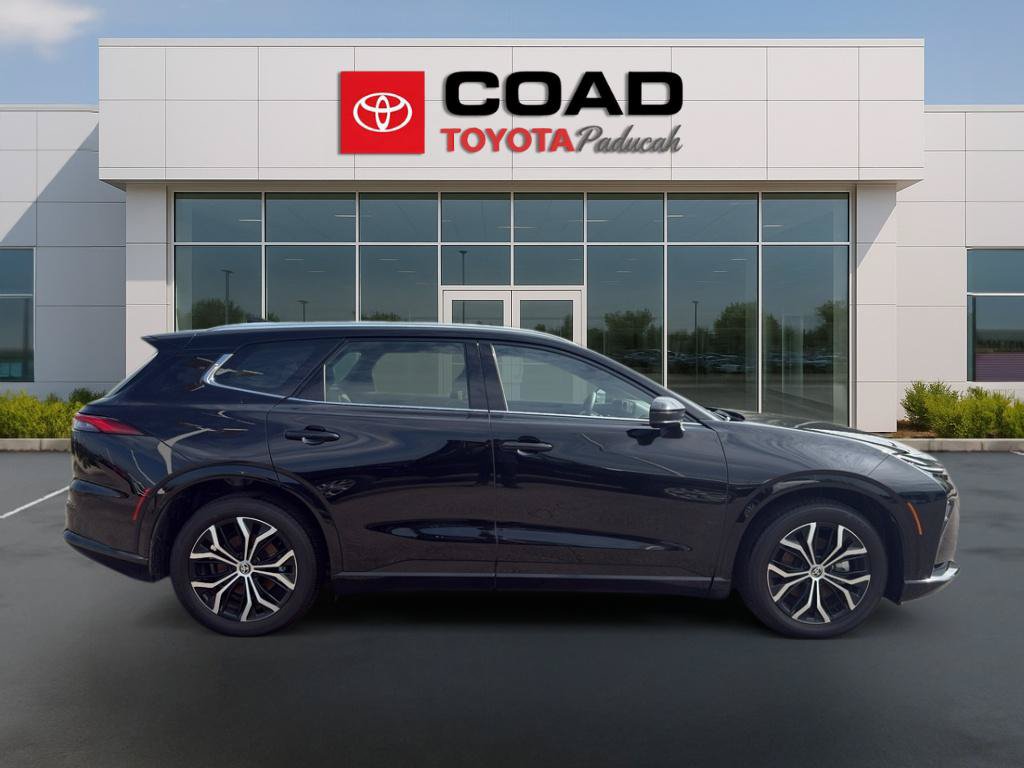 Certified 2025 Toyota Crown Signia AWD/4WD image 6