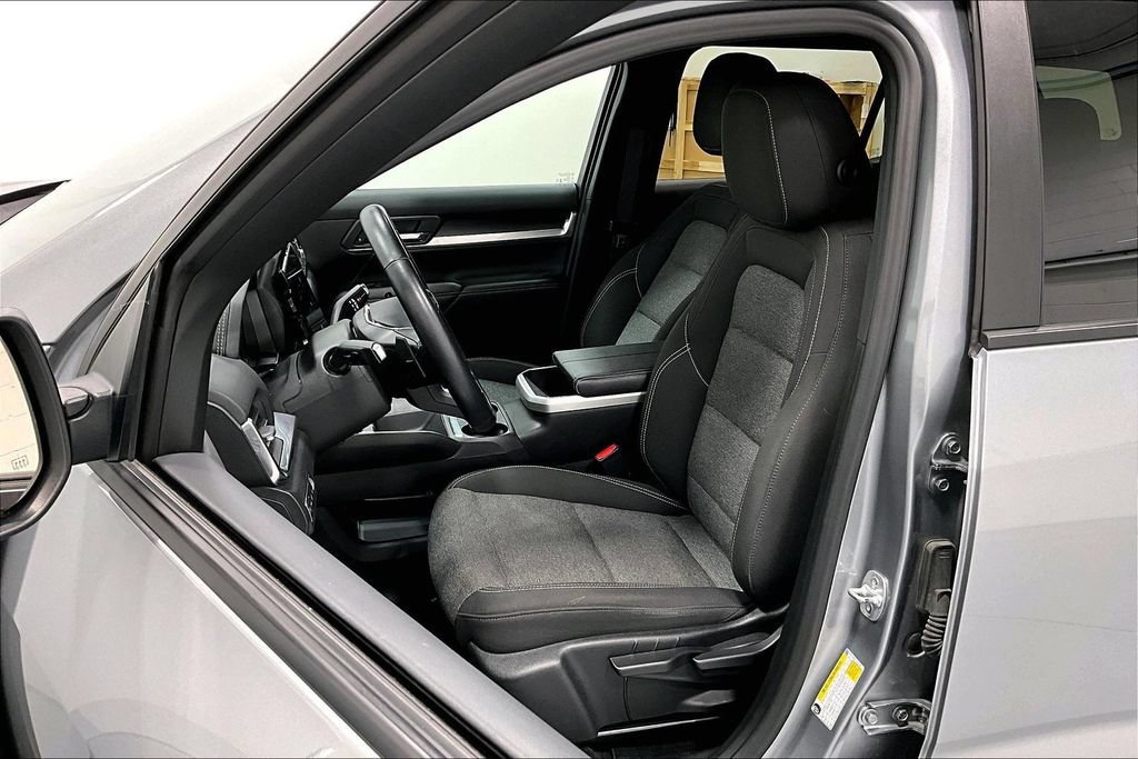 Used 2025 GMC Terrain Elevation FWD image 30