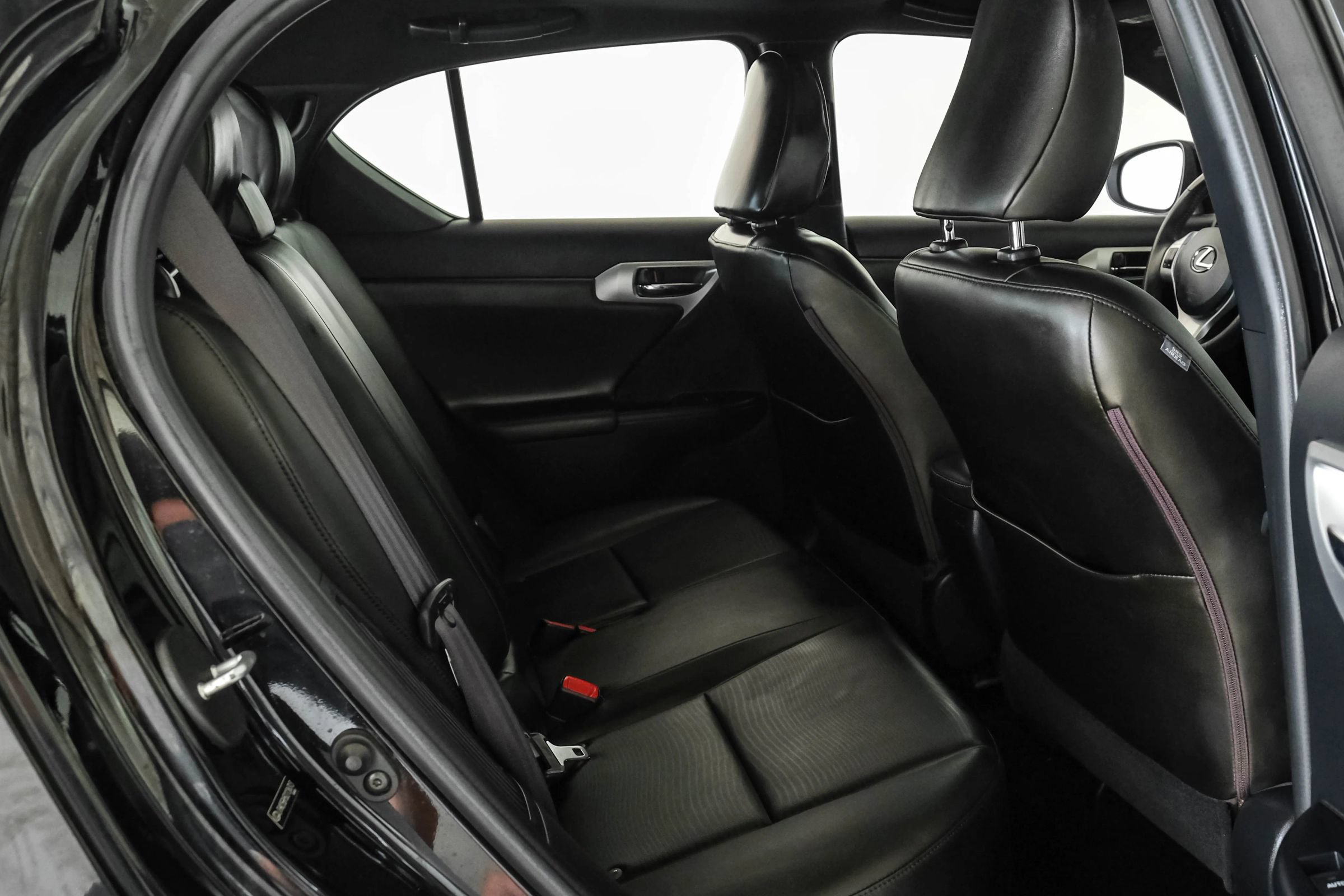 Used 2013 Lexus CT 200h w/ F Sport Pkg w/Nuluxe Trim FWD image 29