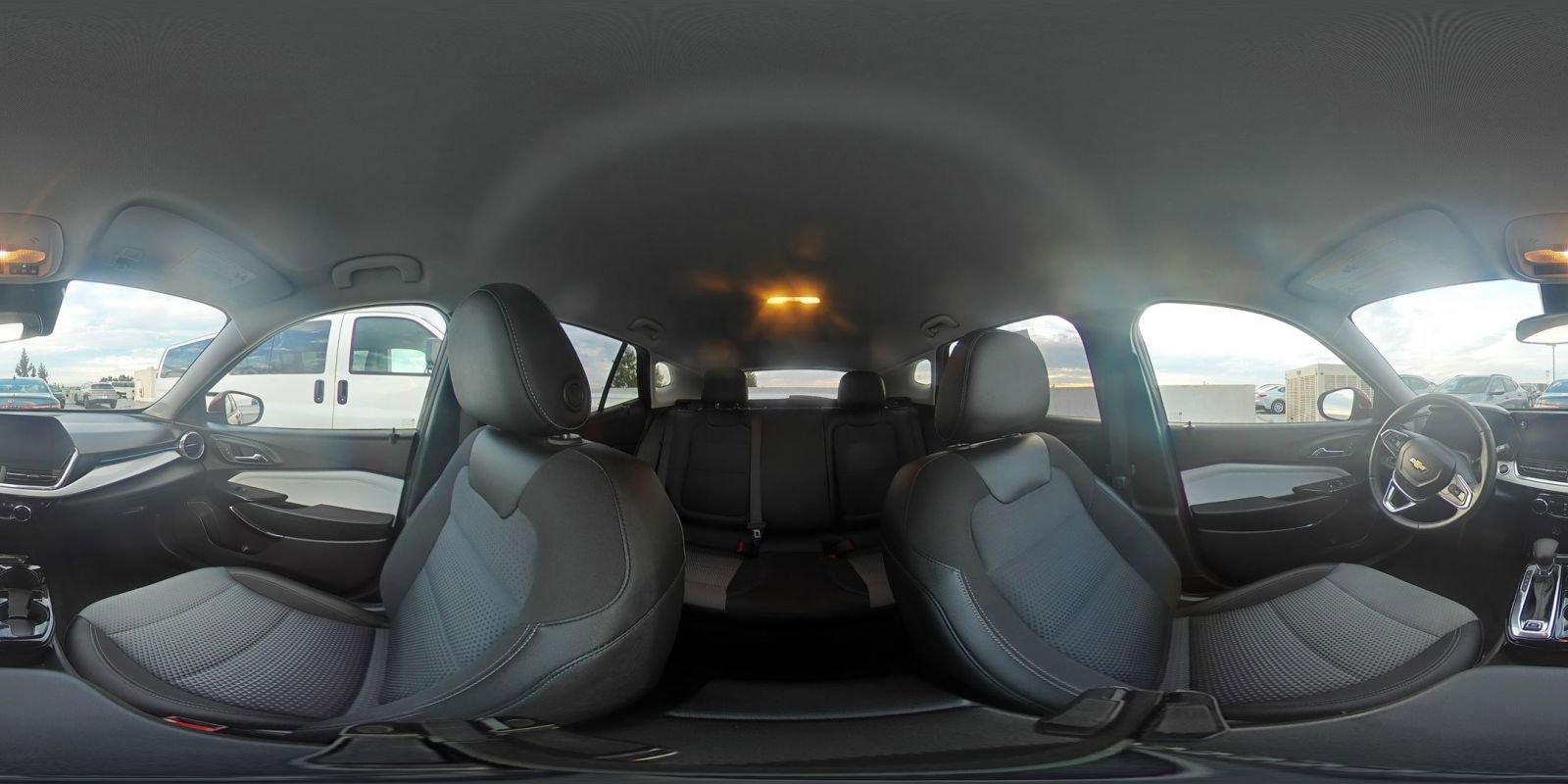 Used 2025 Chevrolet Trax LT w/ LT Convenience Package image 42