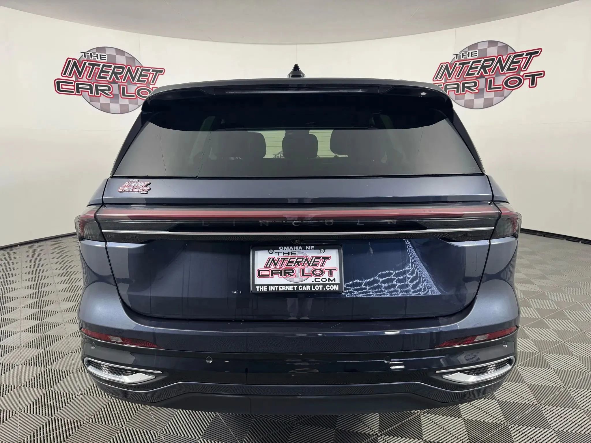 Used 2024 Lincoln Nautilus Reserve w/ Equipment Group 202A image 6