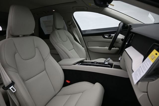 New 2026 Volvo XC60 B5 Ultra w/ Protection Package Premier AWD/4WD image 37
