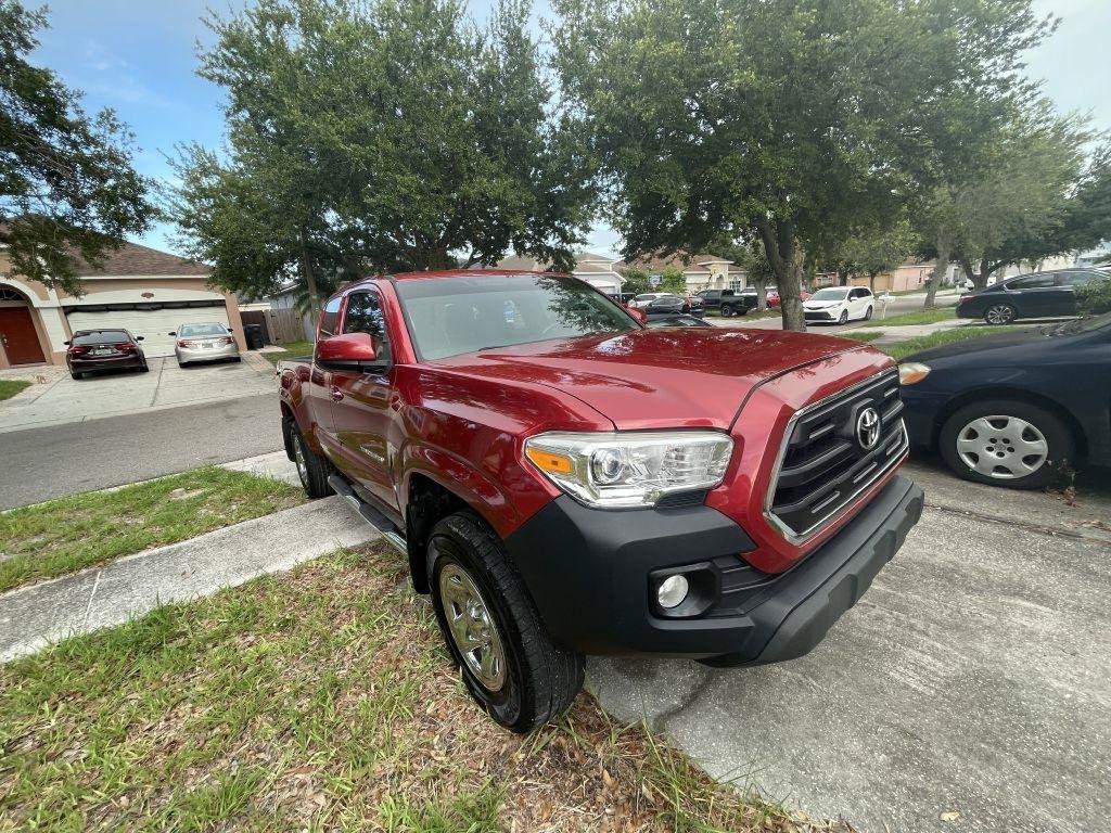 Used 2017 Toyota Tacoma SR5 RWD image 18