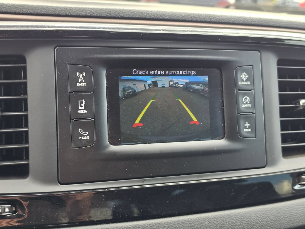 Used 2017 Chrysler Pacifica LX w/ Tire & Wheel Group FWD image 30