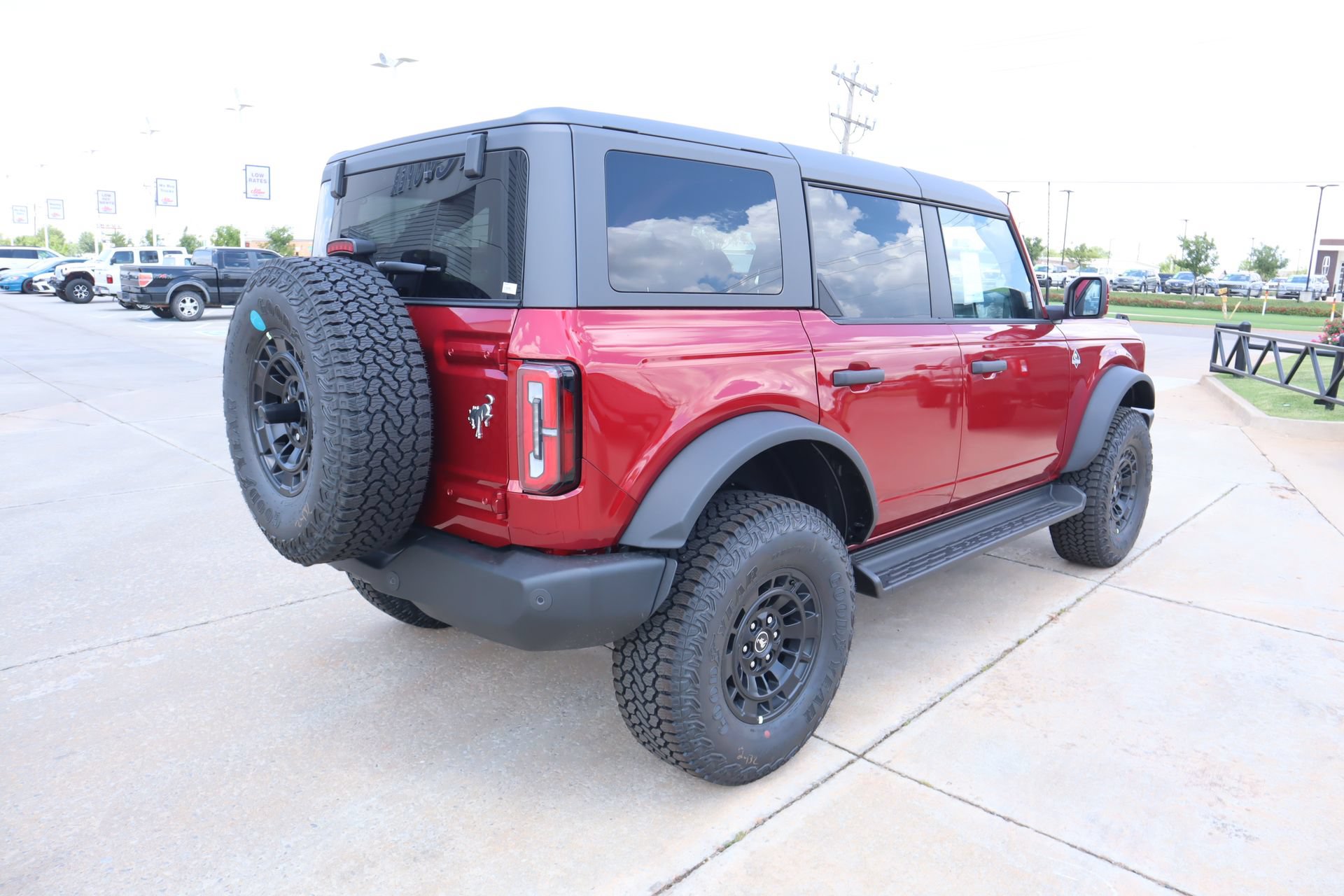 New 2026 Ford Bronco Outer Banks w/ Sasquatch Package AWD/4WD image 21