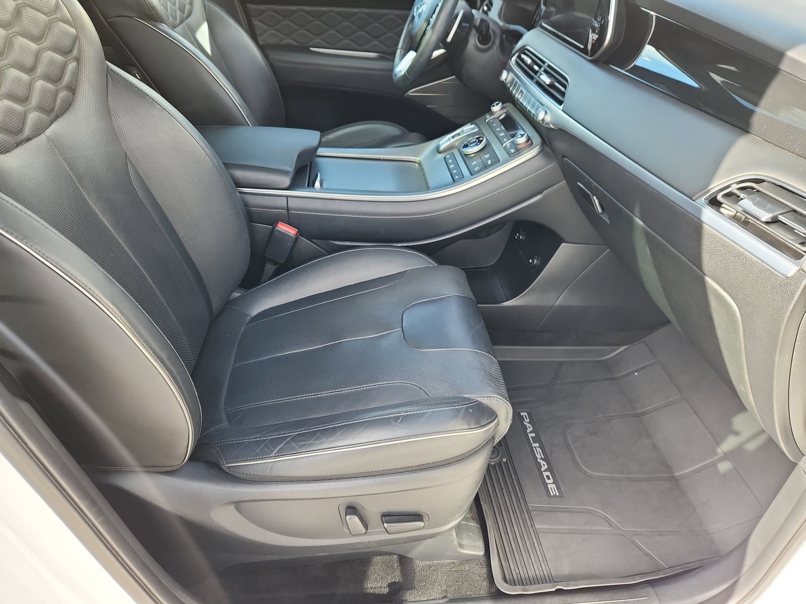 Used 2022 Hyundai Palisade Calligraphy w/ Cargo Package image 13
