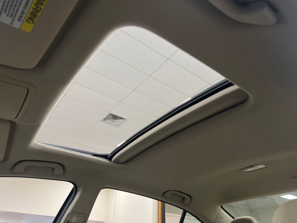 Used 2014 Honda Accord Touring image 23