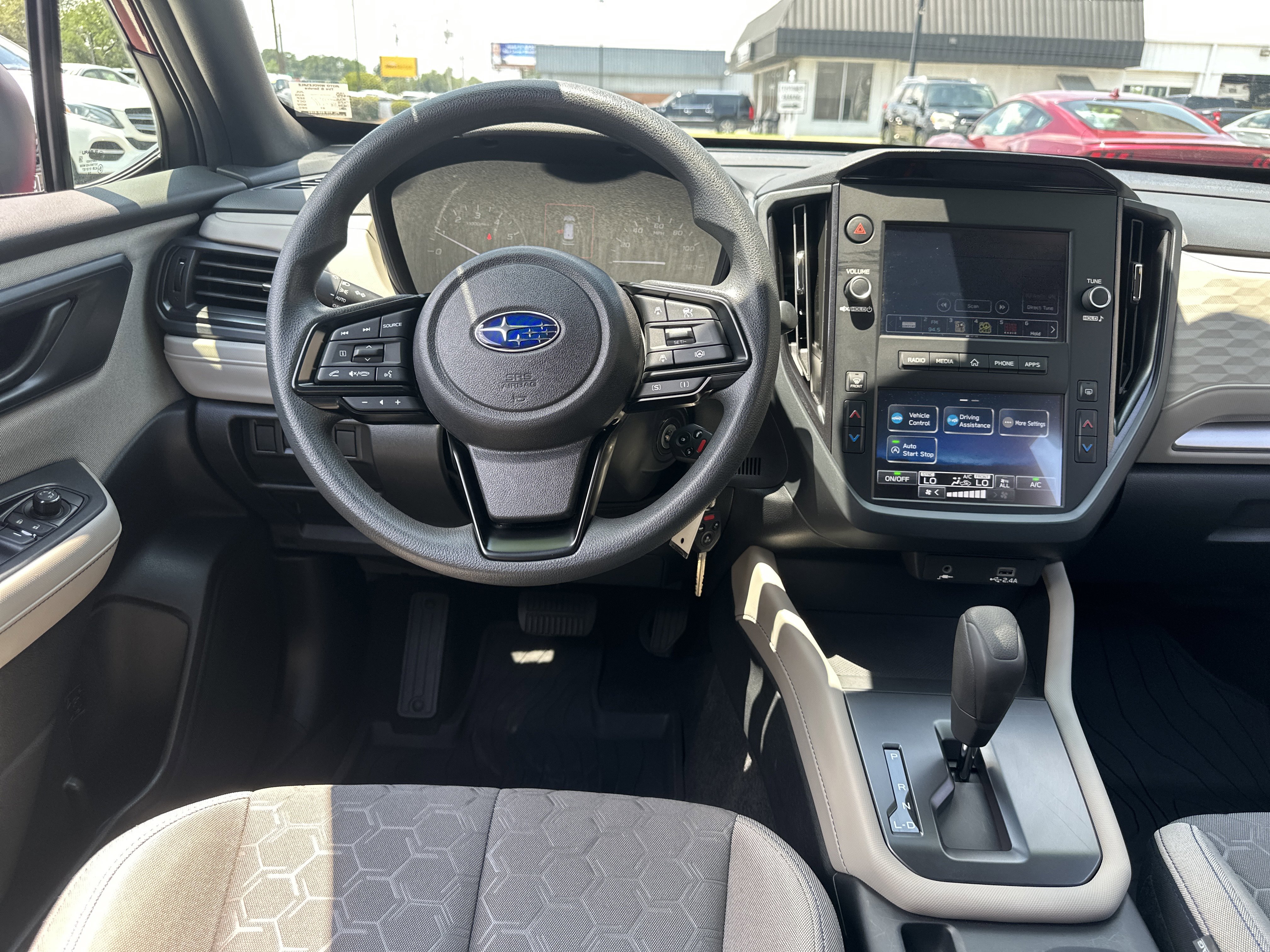 Used 2025 Subaru Forester AWD/4WD image 11