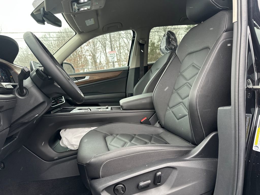 New 2026 Volkswagen Atlas SE image 3