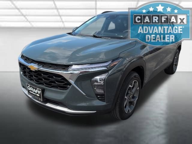 Certified 2025 Chevrolet Trax LT FWD image 25
