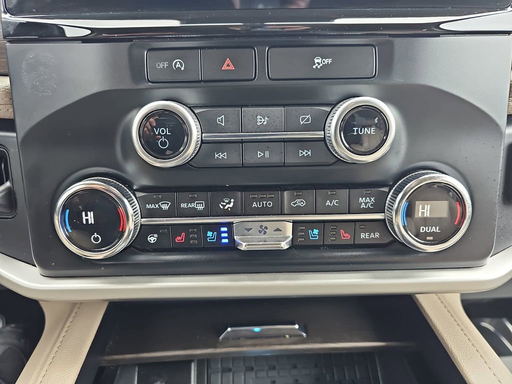 Used 2024 Ford Expedition Max Limited image 29