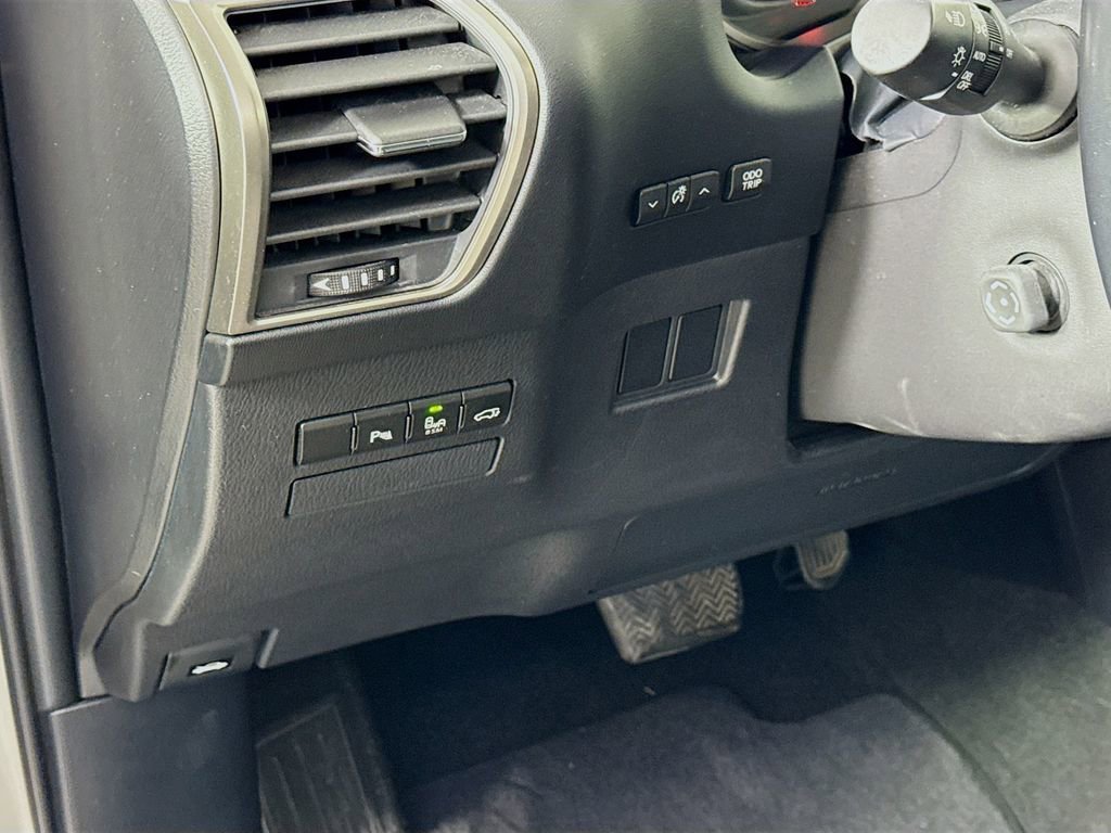 Used 2017 Lexus NX 200t F Sport w/ Premium Package image 10