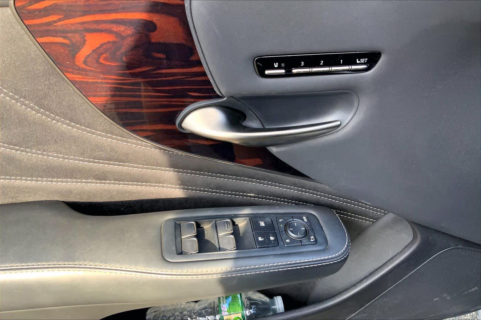 Certified 2022 Lexus LS 500 AWD w/ Interior Upgrade Package image 35