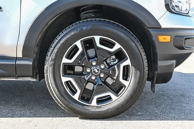 Used 2023 Ford Bronco Sport Outer Banks w/ Tech Package image 12